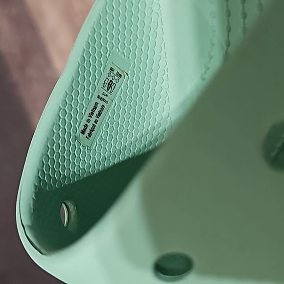 Crocs Classic Slide Patform Sandals - Picture 8 of 11